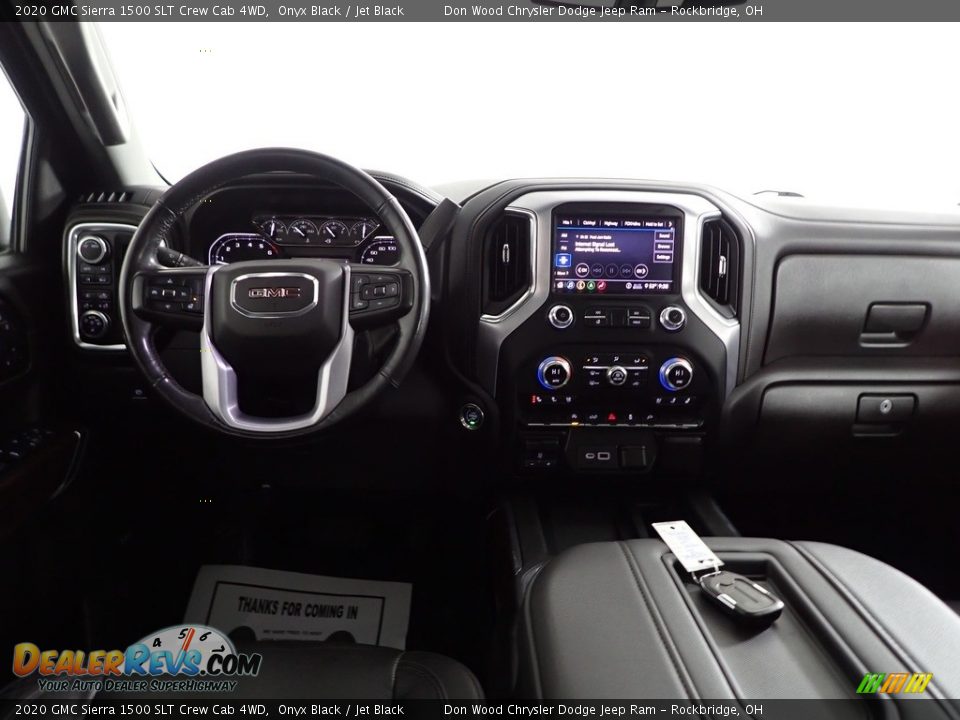 Dashboard of 2020 GMC Sierra 1500 SLT Crew Cab 4WD Photo #27