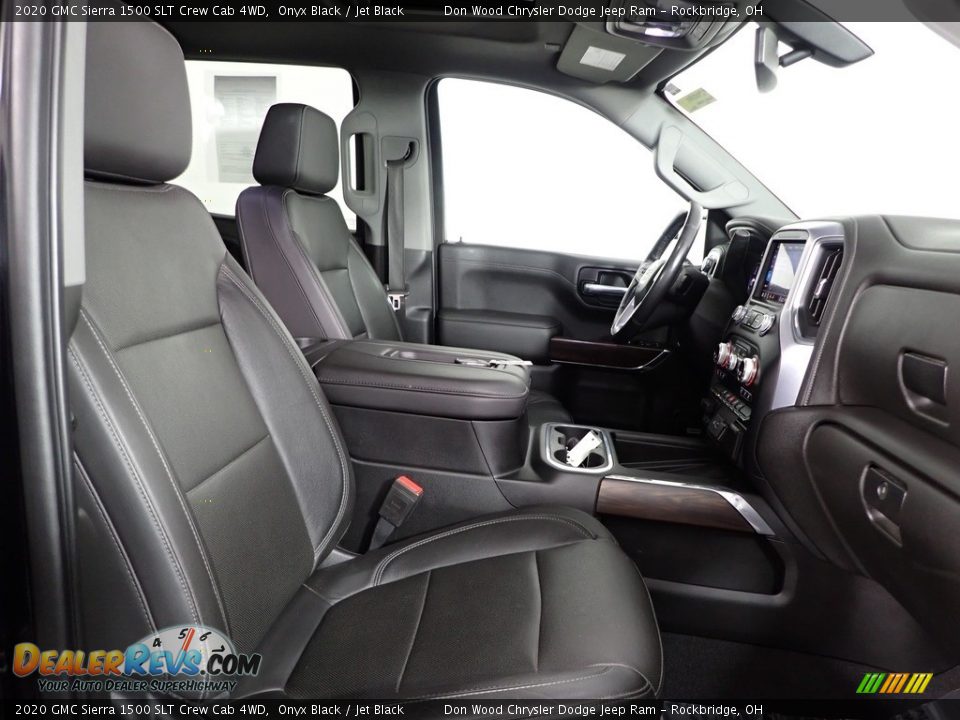 Front Seat of 2020 GMC Sierra 1500 SLT Crew Cab 4WD Photo #29