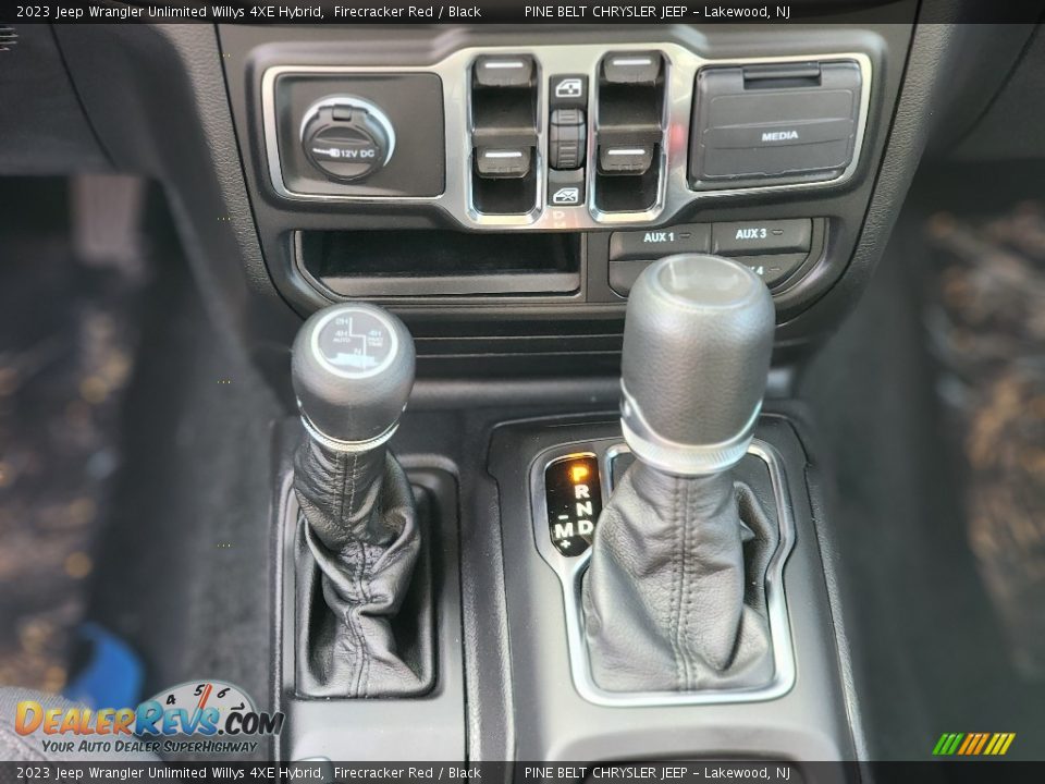 2023 Jeep Wrangler Unlimited Willys 4XE Hybrid Shifter Photo #12