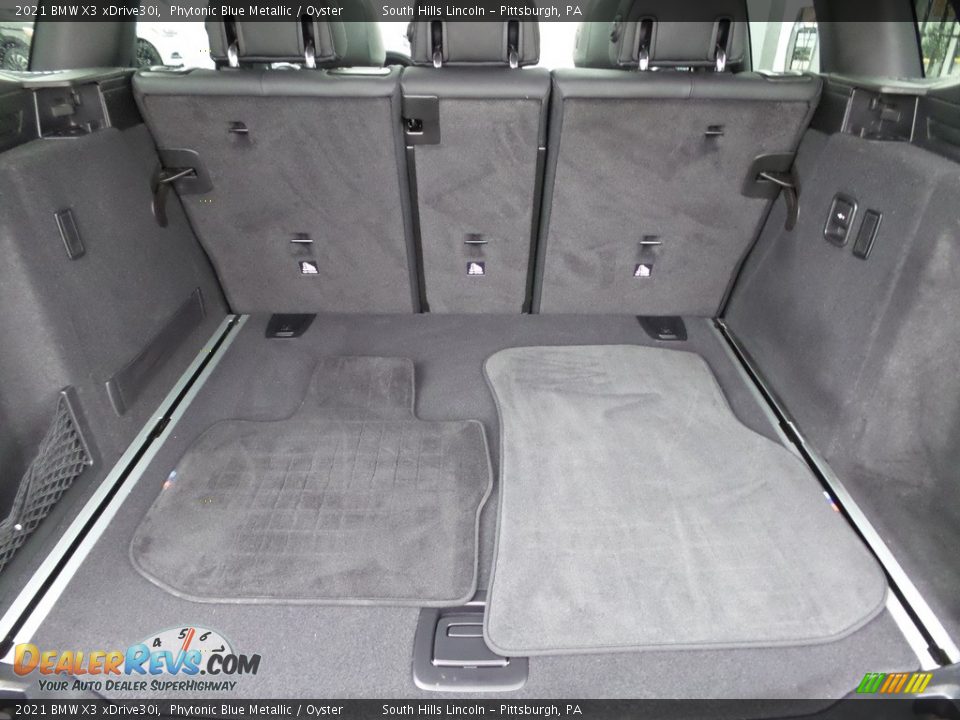 2021 BMW X3 xDrive30i Trunk Photo #5