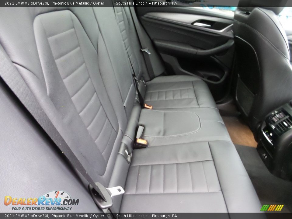 Rear Seat of 2021 BMW X3 xDrive30i Photo #14