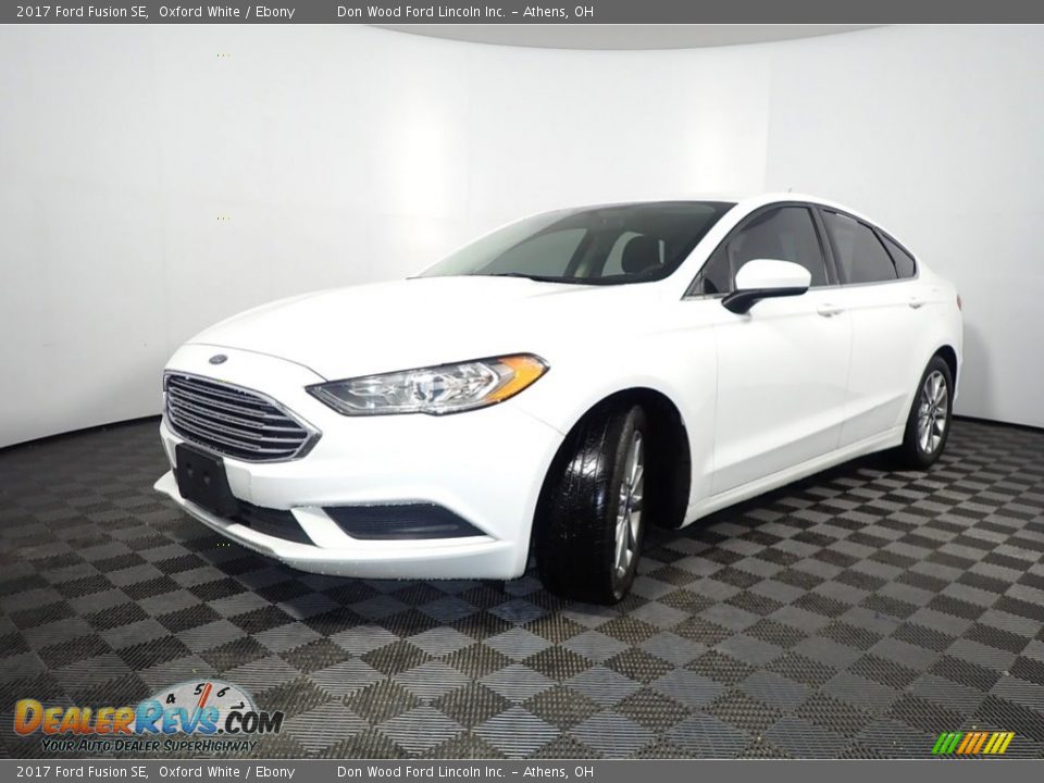 2017 Ford Fusion SE Oxford White / Ebony Photo #8