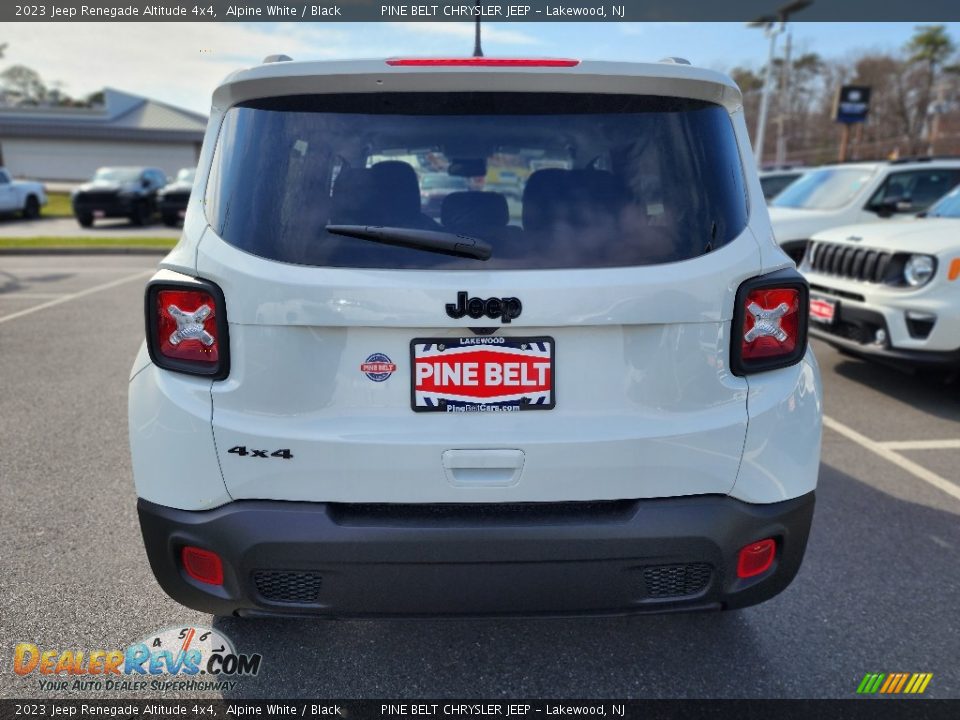 2023 Jeep Renegade Altitude 4x4 Alpine White / Black Photo #5