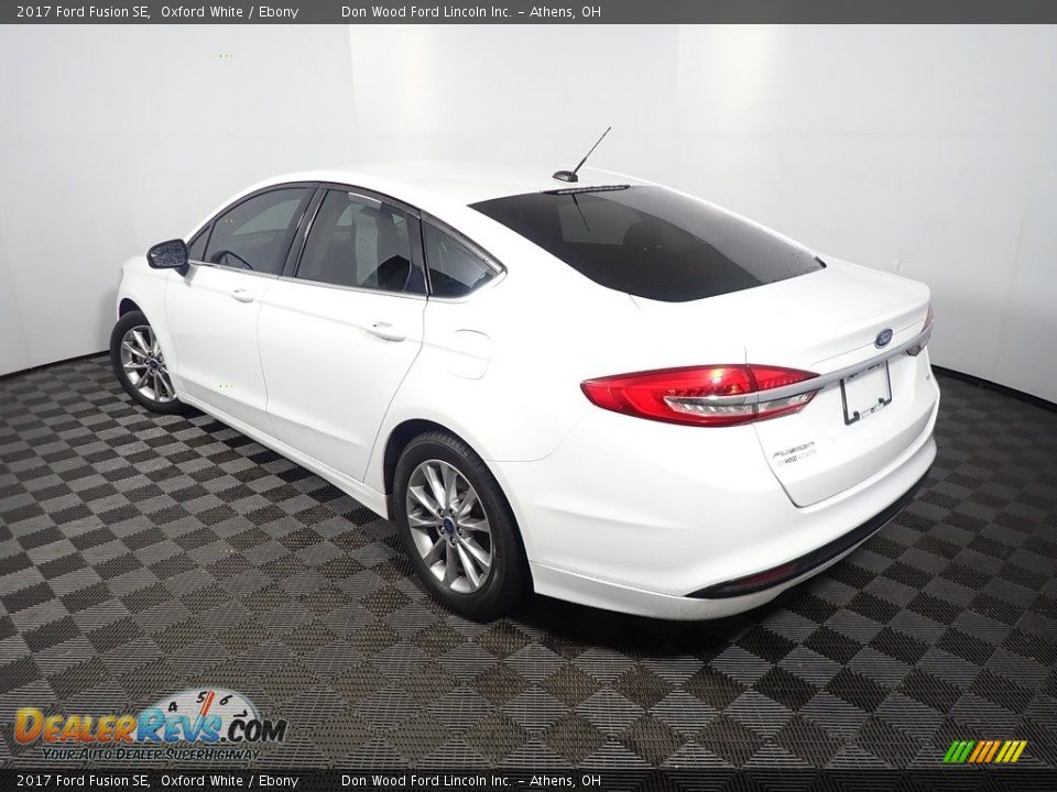 2017 Ford Fusion SE Oxford White / Ebony Photo #12
