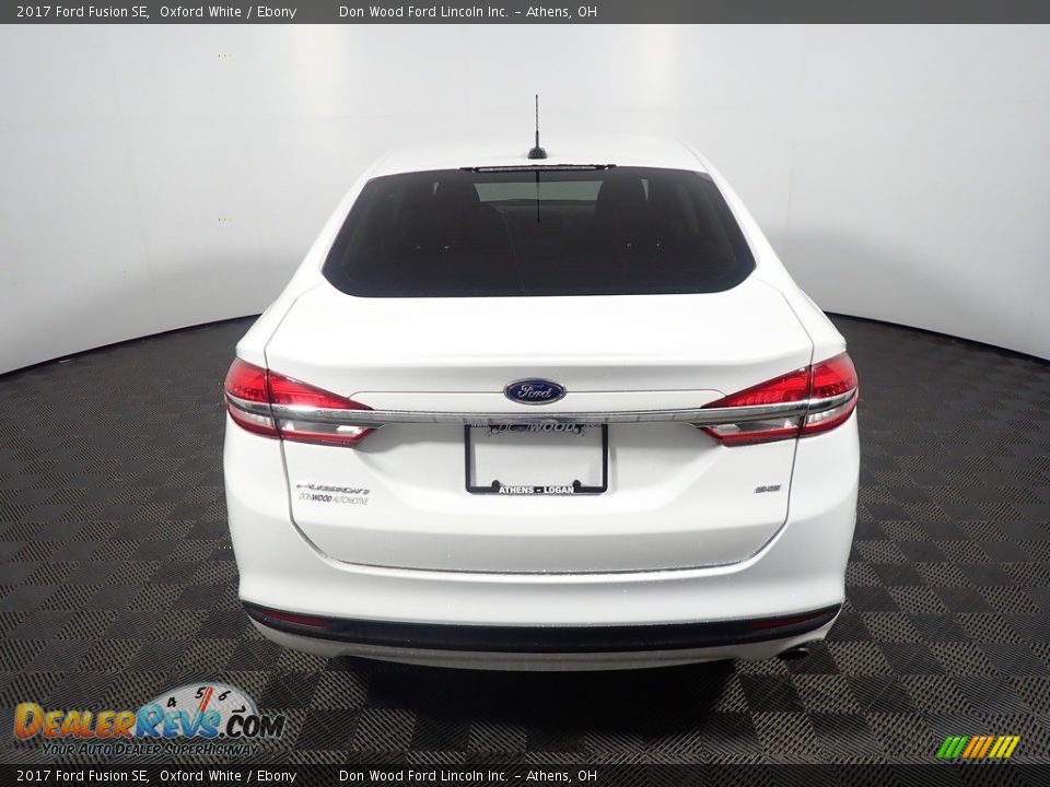 2017 Ford Fusion SE Oxford White / Ebony Photo #13