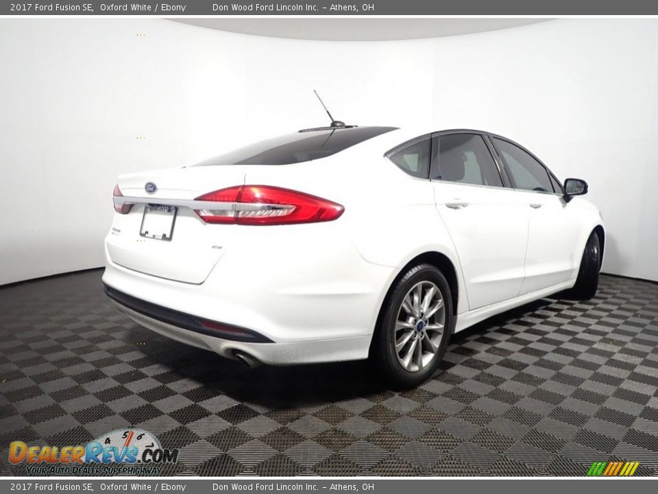 2017 Ford Fusion SE Oxford White / Ebony Photo #16