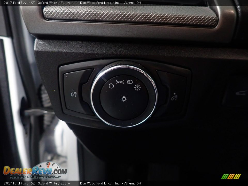 2017 Ford Fusion SE Oxford White / Ebony Photo #29