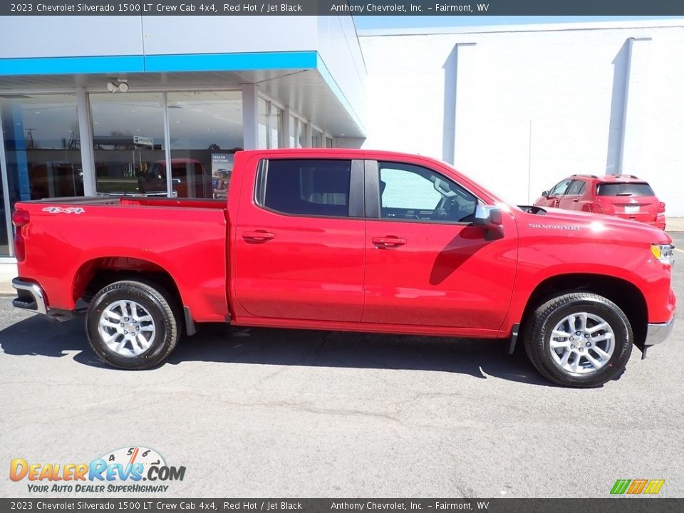 2023 Chevrolet Silverado 1500 LT Crew Cab 4x4 Red Hot / Jet Black Photo #2