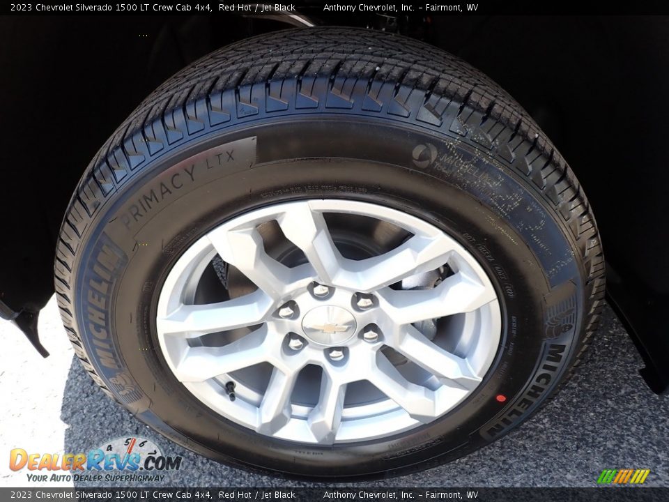 2023 Chevrolet Silverado 1500 LT Crew Cab 4x4 Red Hot / Jet Black Photo #10