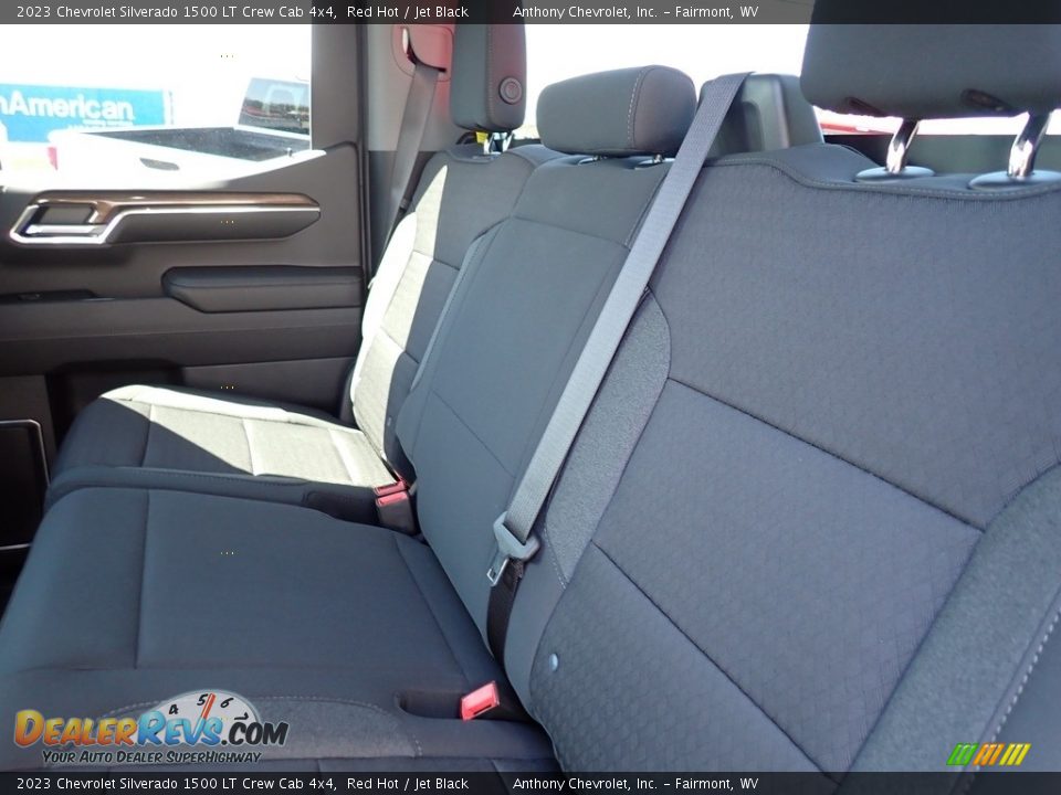 2023 Chevrolet Silverado 1500 LT Crew Cab 4x4 Red Hot / Jet Black Photo #12