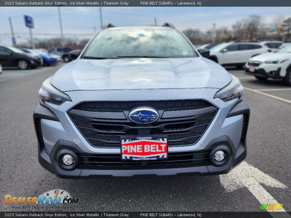 2023 Subaru Outback Onyx Edition Ice Silver Metallic / Titanium Gray Photo #2