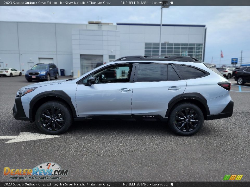 2023 Subaru Outback Onyx Edition Ice Silver Metallic / Titanium Gray Photo #3