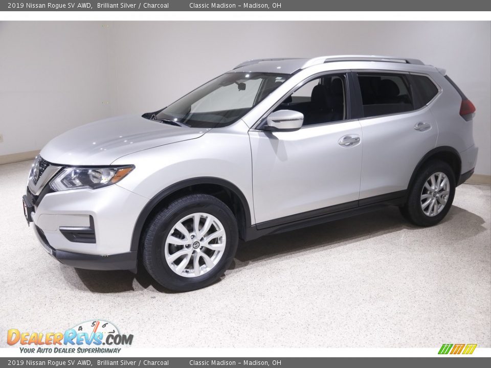 2019 Nissan Rogue SV AWD Brilliant Silver / Charcoal Photo #3