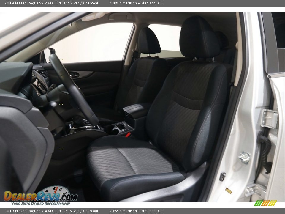 2019 Nissan Rogue SV AWD Brilliant Silver / Charcoal Photo #5
