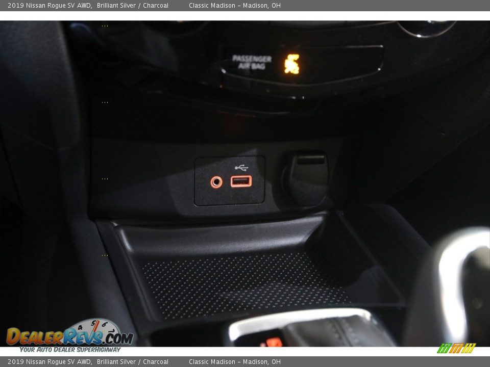 2019 Nissan Rogue SV AWD Brilliant Silver / Charcoal Photo #13