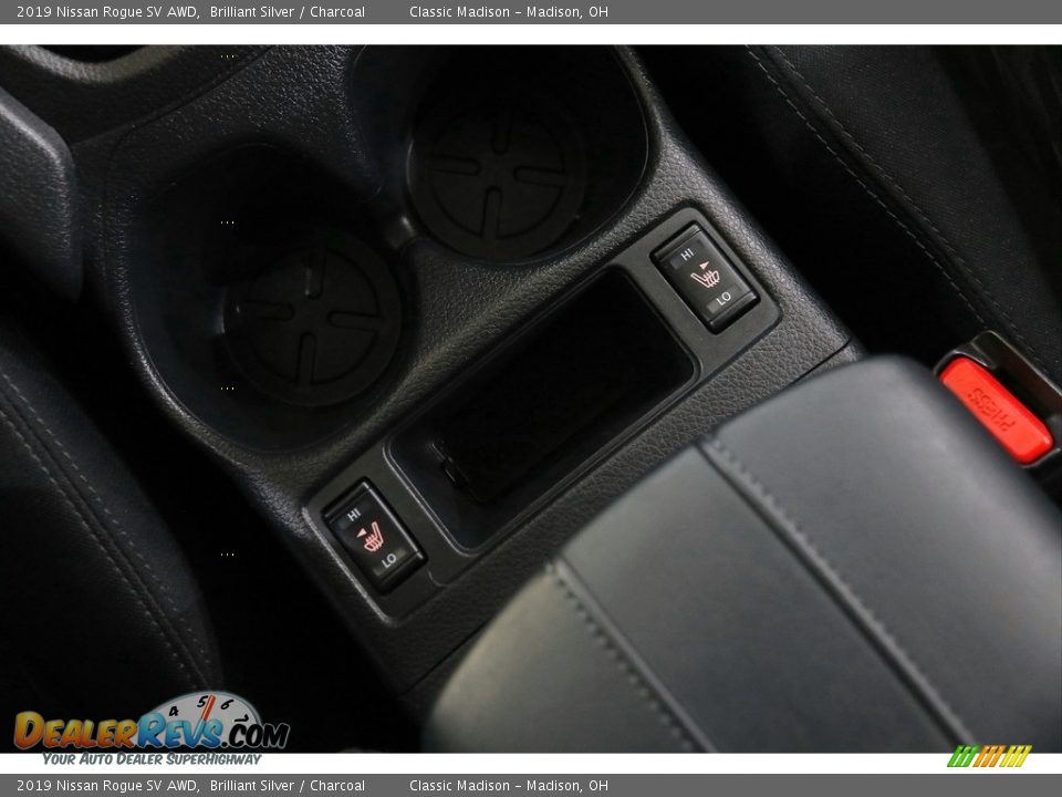 2019 Nissan Rogue SV AWD Brilliant Silver / Charcoal Photo #15