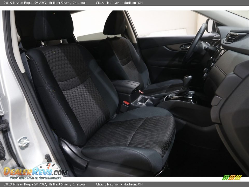 2019 Nissan Rogue SV AWD Brilliant Silver / Charcoal Photo #16
