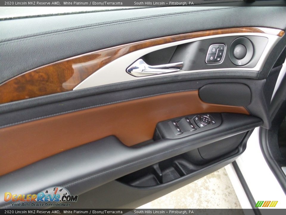 Door Panel of 2020 Lincoln MKZ Reserve AWD Photo #19