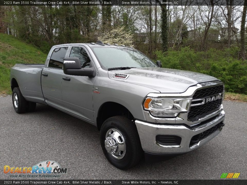 2023 Ram 3500 Tradesman Crew Cab 4x4 Billet Silver Metallic / Black Photo #4