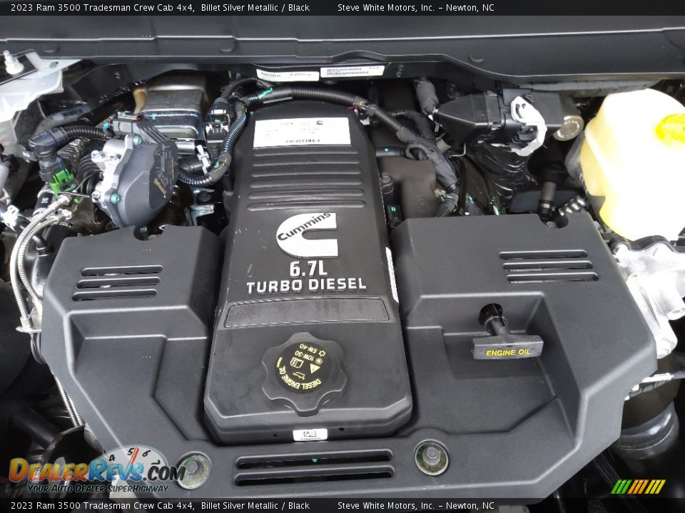 2023 Ram 3500 Tradesman Crew Cab 4x4 Billet Silver Metallic / Black Photo #10