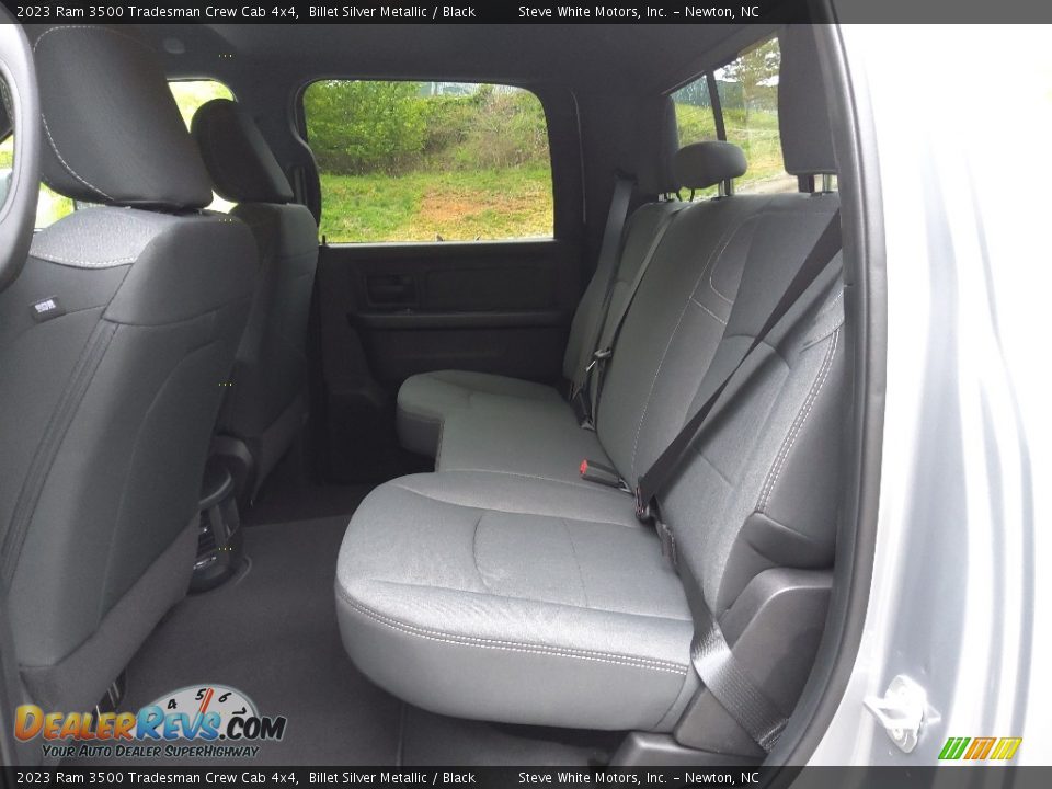 2023 Ram 3500 Tradesman Crew Cab 4x4 Billet Silver Metallic / Black Photo #13