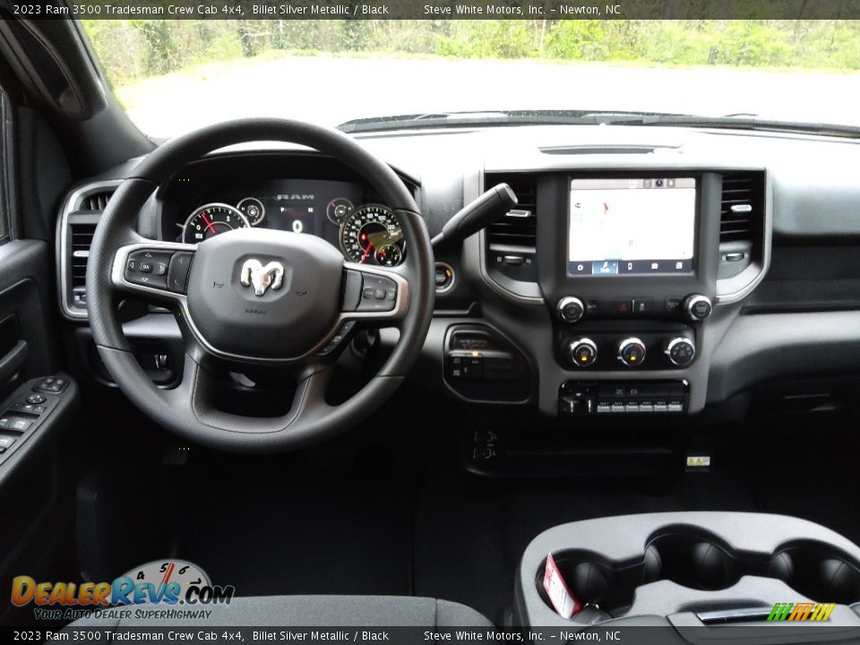 2023 Ram 3500 Tradesman Crew Cab 4x4 Billet Silver Metallic / Black Photo #17