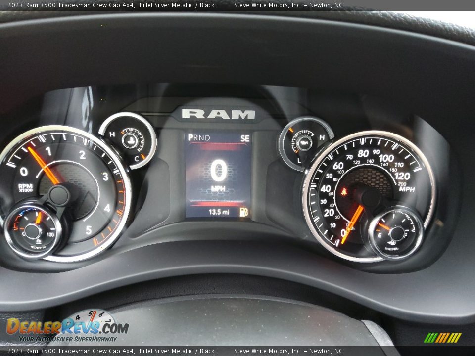 2023 Ram 3500 Tradesman Crew Cab 4x4 Billet Silver Metallic / Black Photo #20