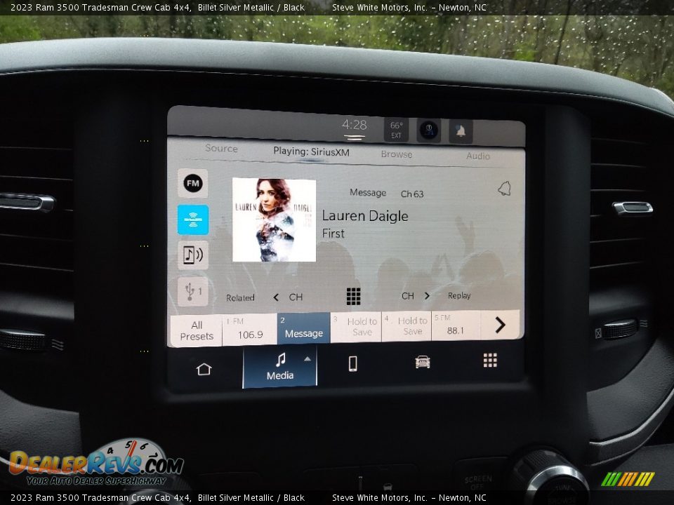 2023 Ram 3500 Tradesman Crew Cab 4x4 Billet Silver Metallic / Black Photo #22