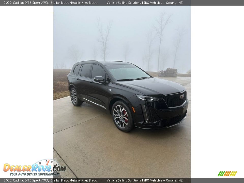 Front 3/4 View of 2022 Cadillac XT6 Sport AWD Photo #4