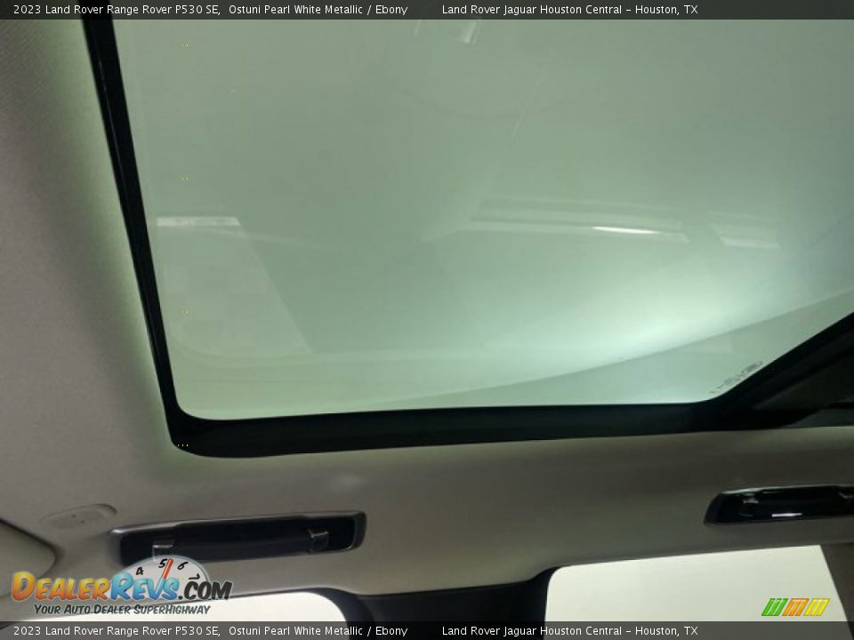 Sunroof of 2023 Land Rover Range Rover P530 SE Photo #24