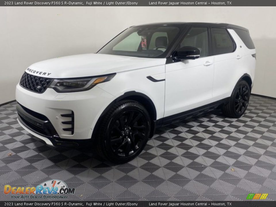 Fuji White 2023 Land Rover Discovery P360 S R-Dynamic Photo #1