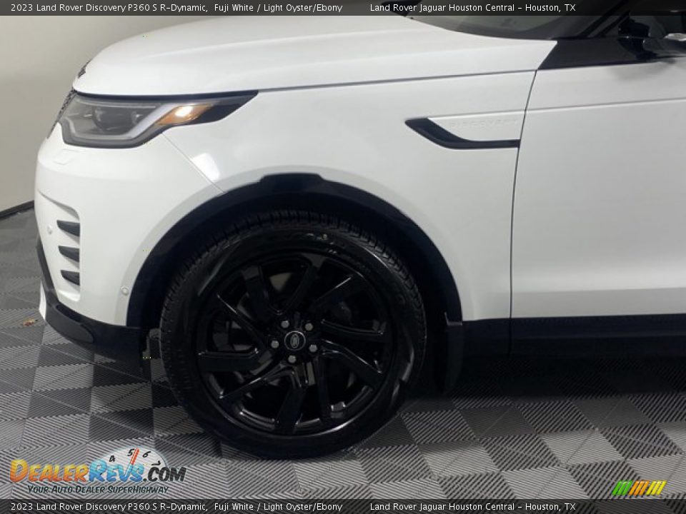 2023 Land Rover Discovery P360 S R-Dynamic Fuji White / Light Oyster/Ebony Photo #9