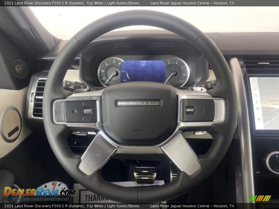 2023 Land Rover Discovery P360 S R-Dynamic Steering Wheel Photo #16