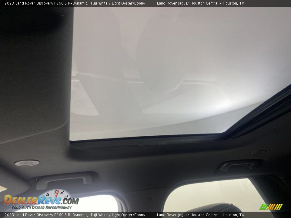 Sunroof of 2023 Land Rover Discovery P360 S R-Dynamic Photo #24