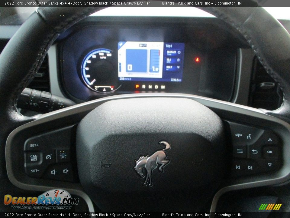 2022 Ford Bronco Outer Banks 4x4 4-Door Steering Wheel Photo #10