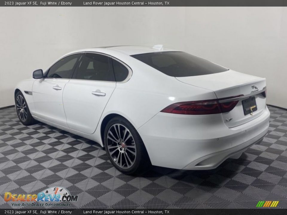 2023 Jaguar XF SE Fuji White / Ebony Photo #10