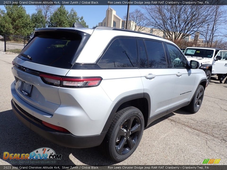 2023 Jeep Grand Cherokee Altitude 4x4 Silver Zynith / Global Black Photo #5