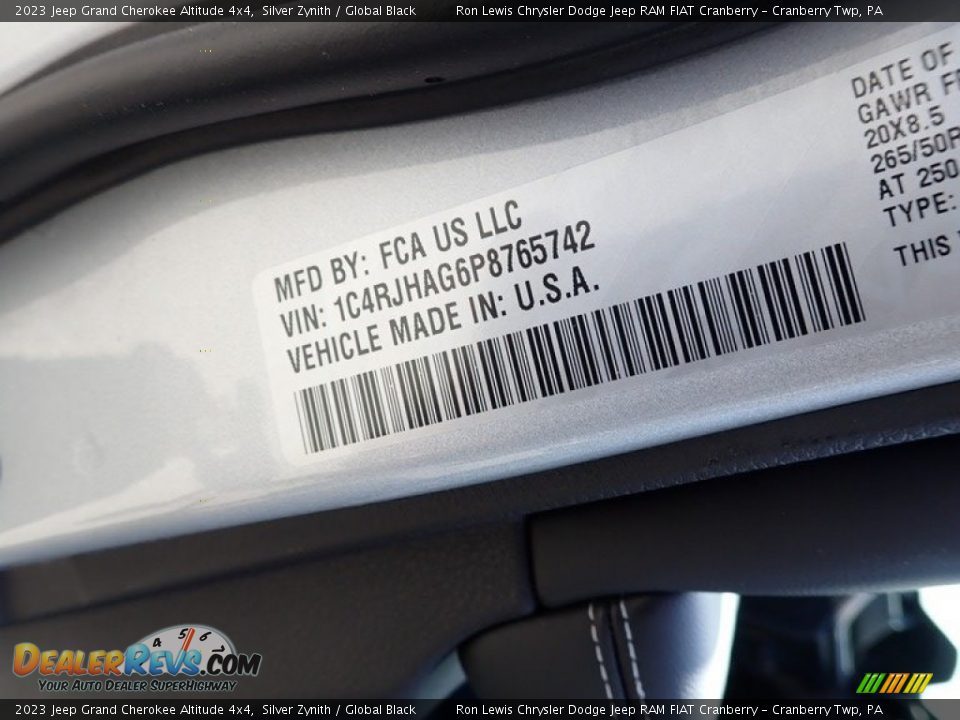 2023 Jeep Grand Cherokee Altitude 4x4 Silver Zynith / Global Black Photo #20