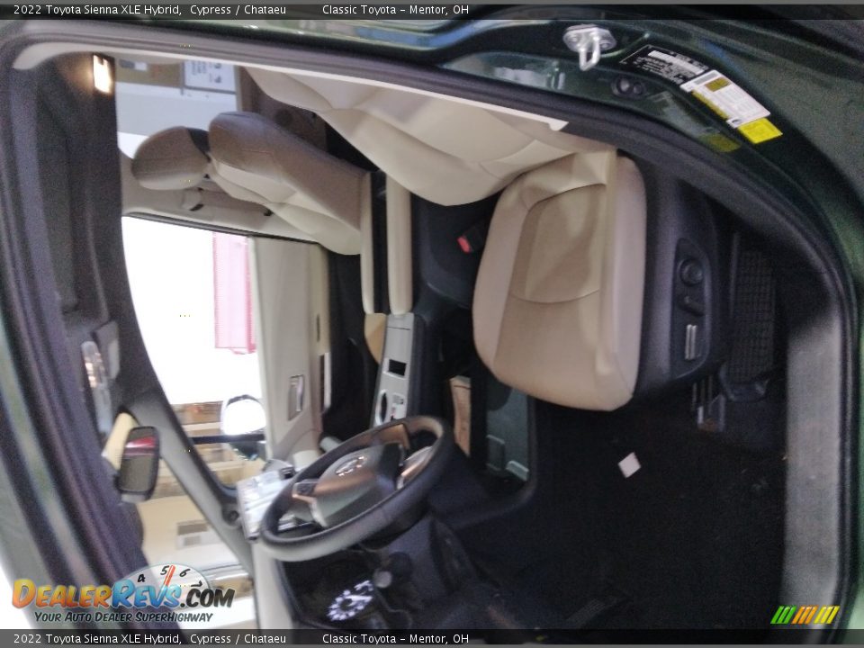 2022 Toyota Sienna XLE Hybrid Cypress / Chataeu Photo #3