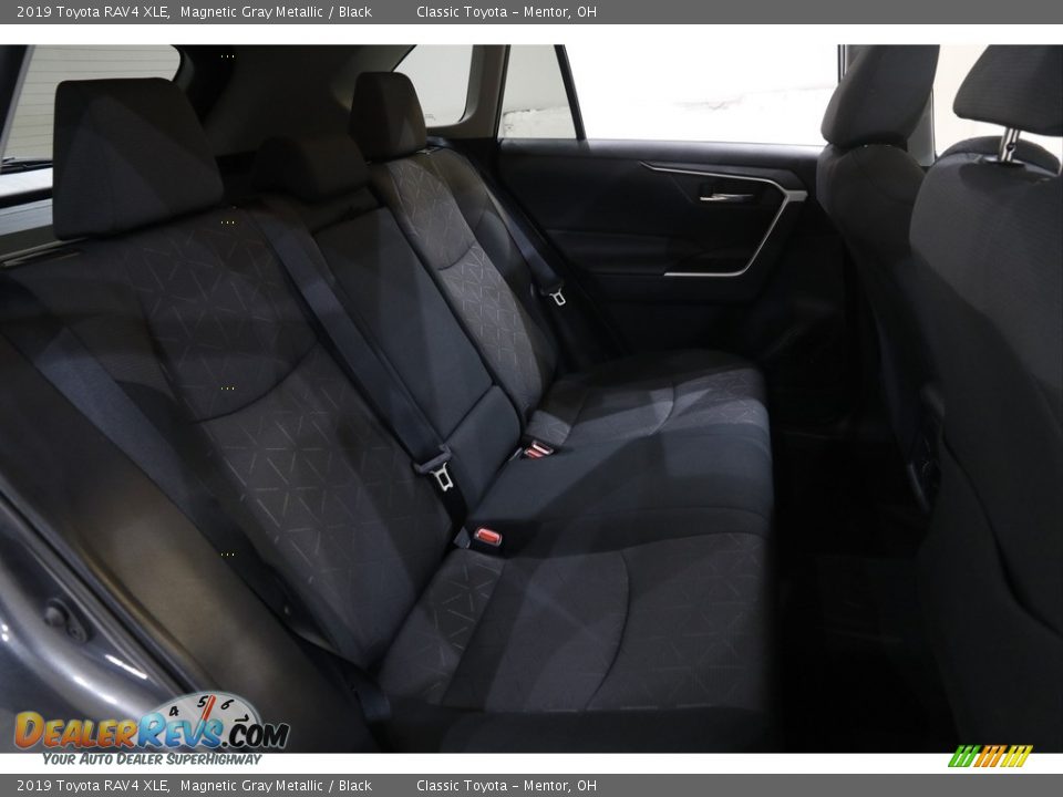2019 Toyota RAV4 XLE Magnetic Gray Metallic / Black Photo #20