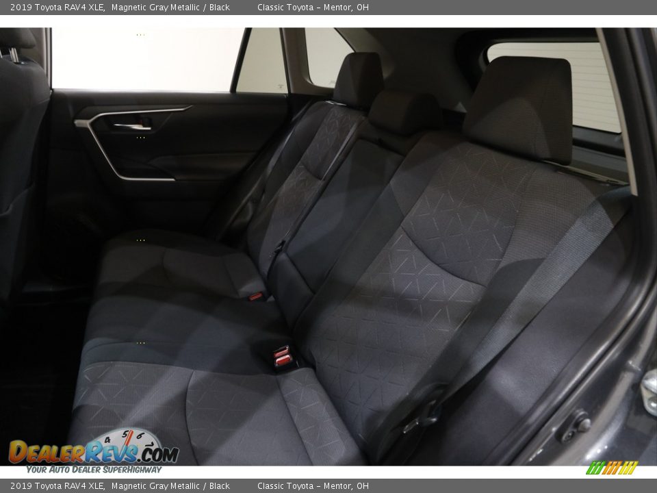 2019 Toyota RAV4 XLE Magnetic Gray Metallic / Black Photo #21