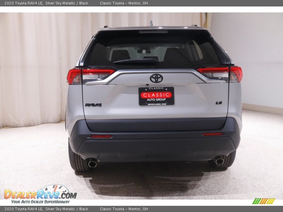 2020 Toyota RAV4 LE Silver Sky Metallic / Black Photo #17