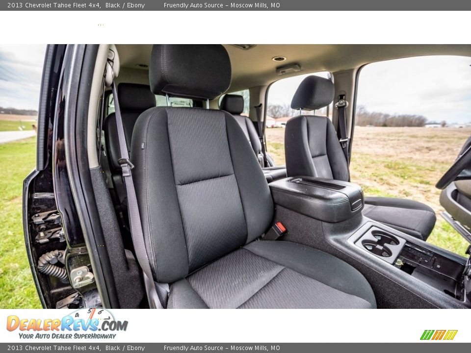 Front Seat of 2013 Chevrolet Tahoe Fleet 4x4 Photo #25