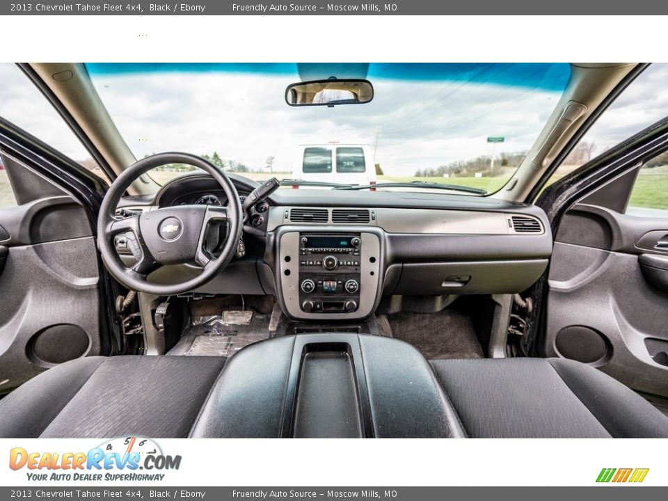 Dashboard of 2013 Chevrolet Tahoe Fleet 4x4 Photo #26