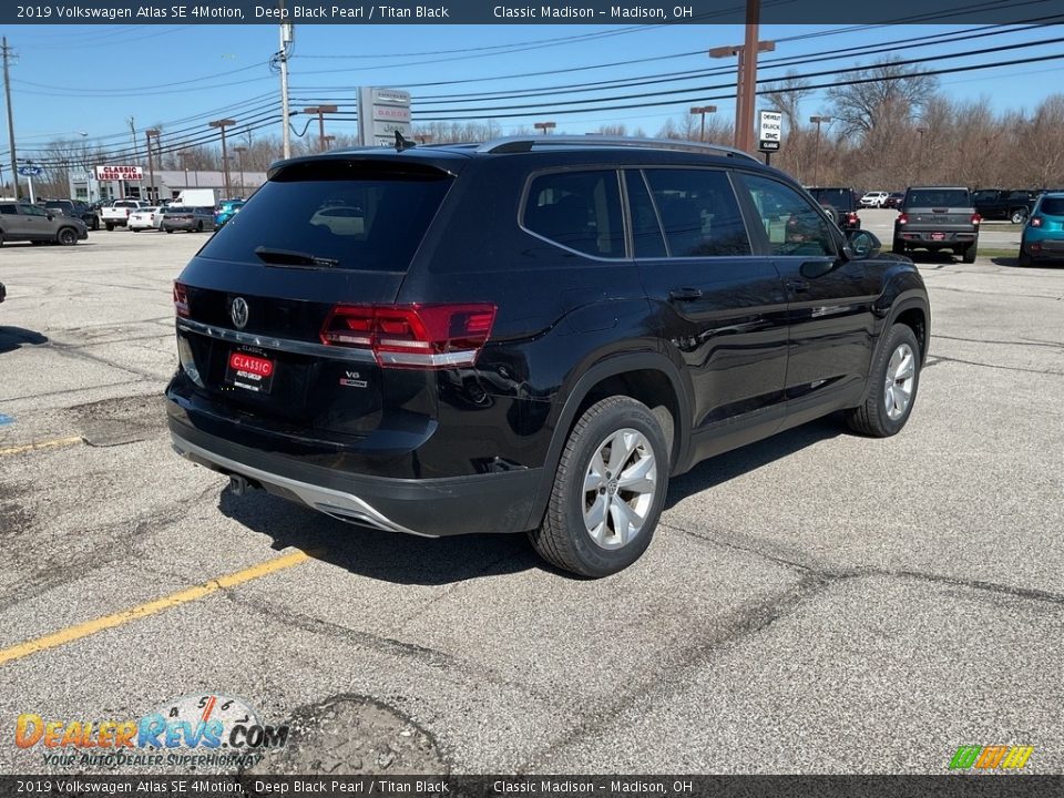 2019 Volkswagen Atlas SE 4Motion Deep Black Pearl / Titan Black Photo #8