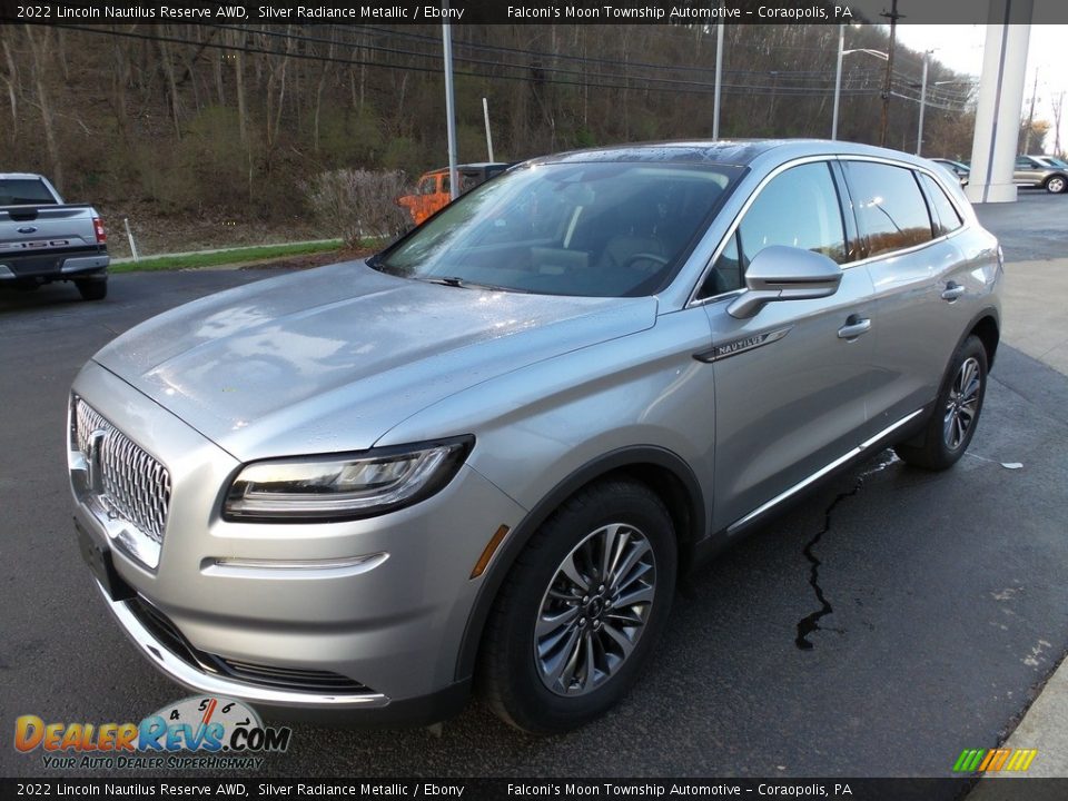 Front 3/4 View of 2022 Lincoln Nautilus Reserve AWD Photo #7