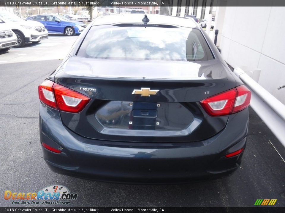 2018 Chevrolet Cruze LT Graphite Metallic / Jet Black Photo #7