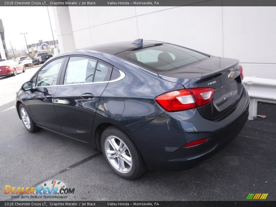 2018 Chevrolet Cruze LT Graphite Metallic / Jet Black Photo #9