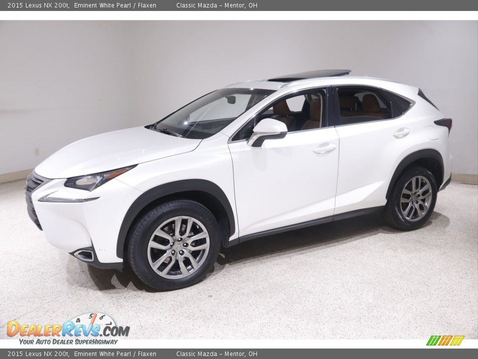 Front 3/4 View of 2015 Lexus NX 200t Photo #3