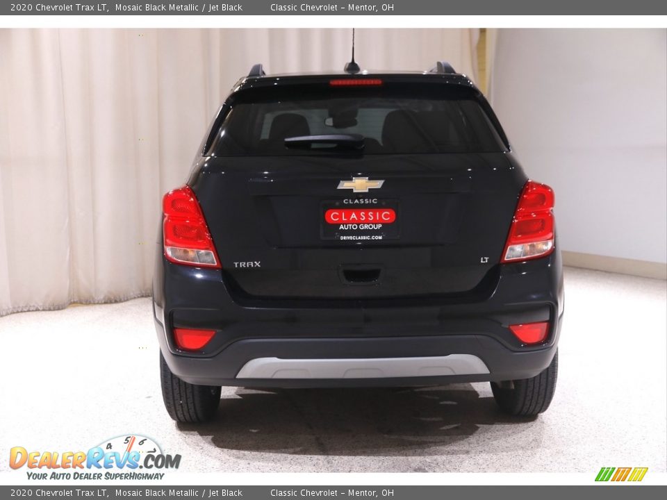 2020 Chevrolet Trax LT Mosaic Black Metallic / Jet Black Photo #17